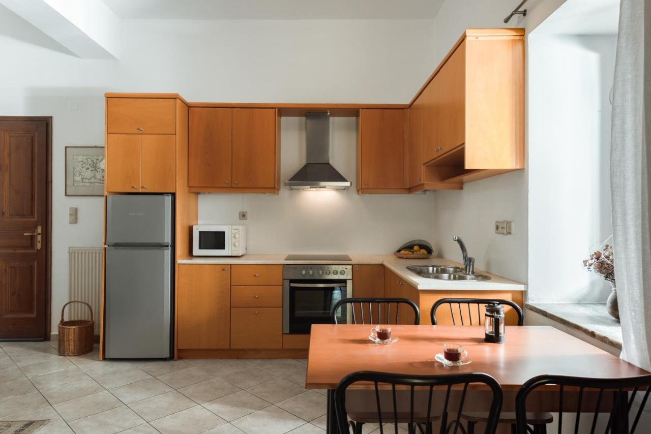 Aura Traditional Apartment Prines  Exterior photo