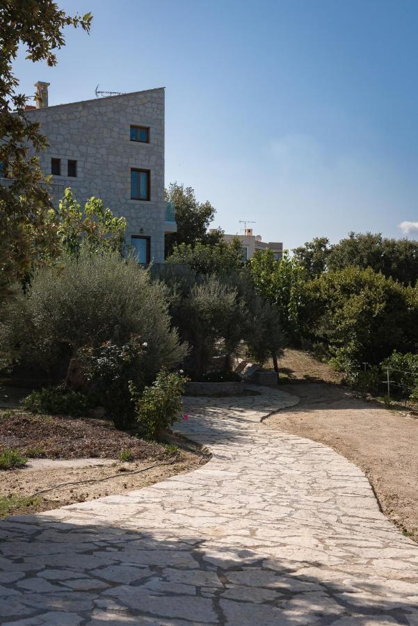 Aura Traditional Apartment Prines  Exterior photo