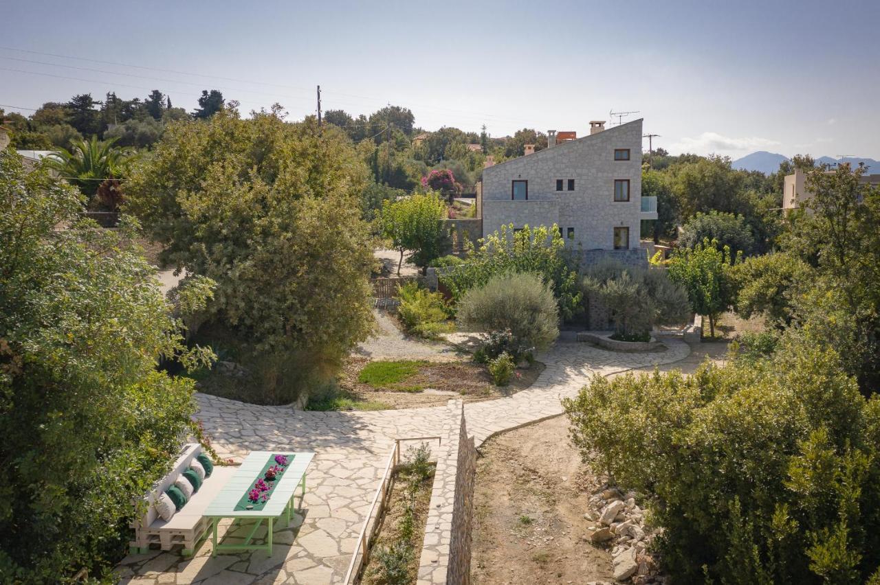 Aura Traditional Apartment Prines  Exterior photo